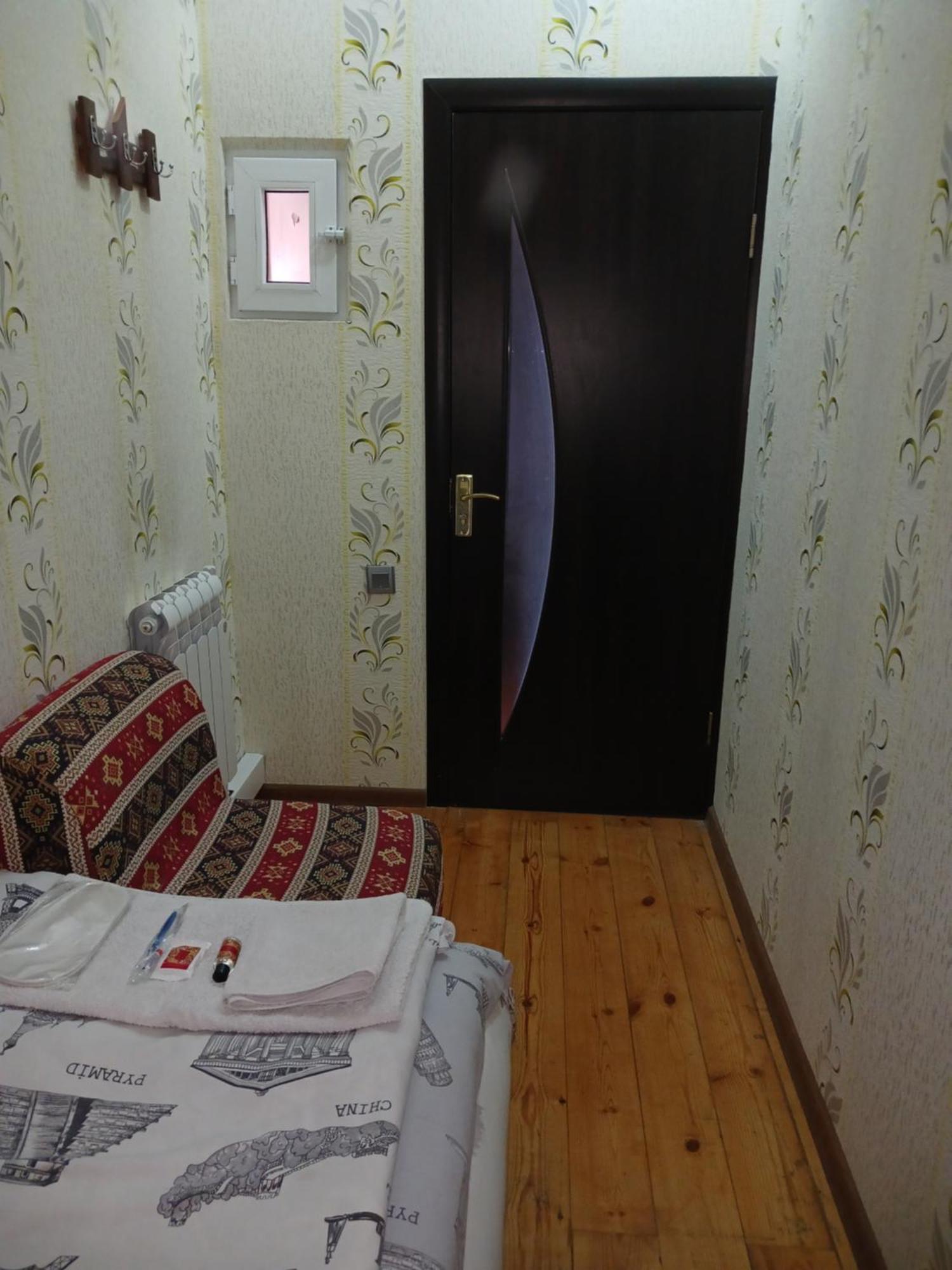 Cth-Baku-Hostel Exterior photo