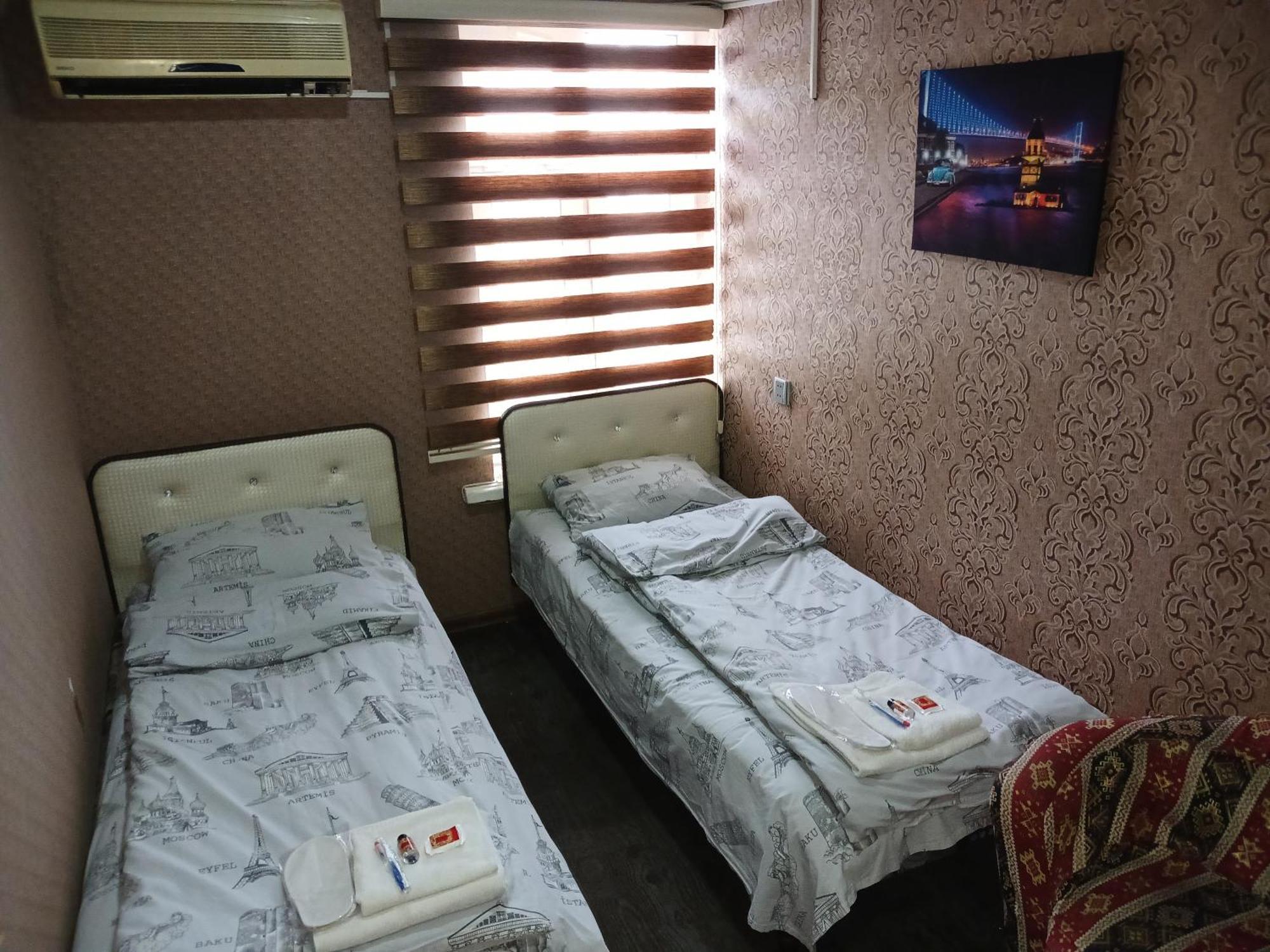 Cth-Baku-Hostel Exterior photo