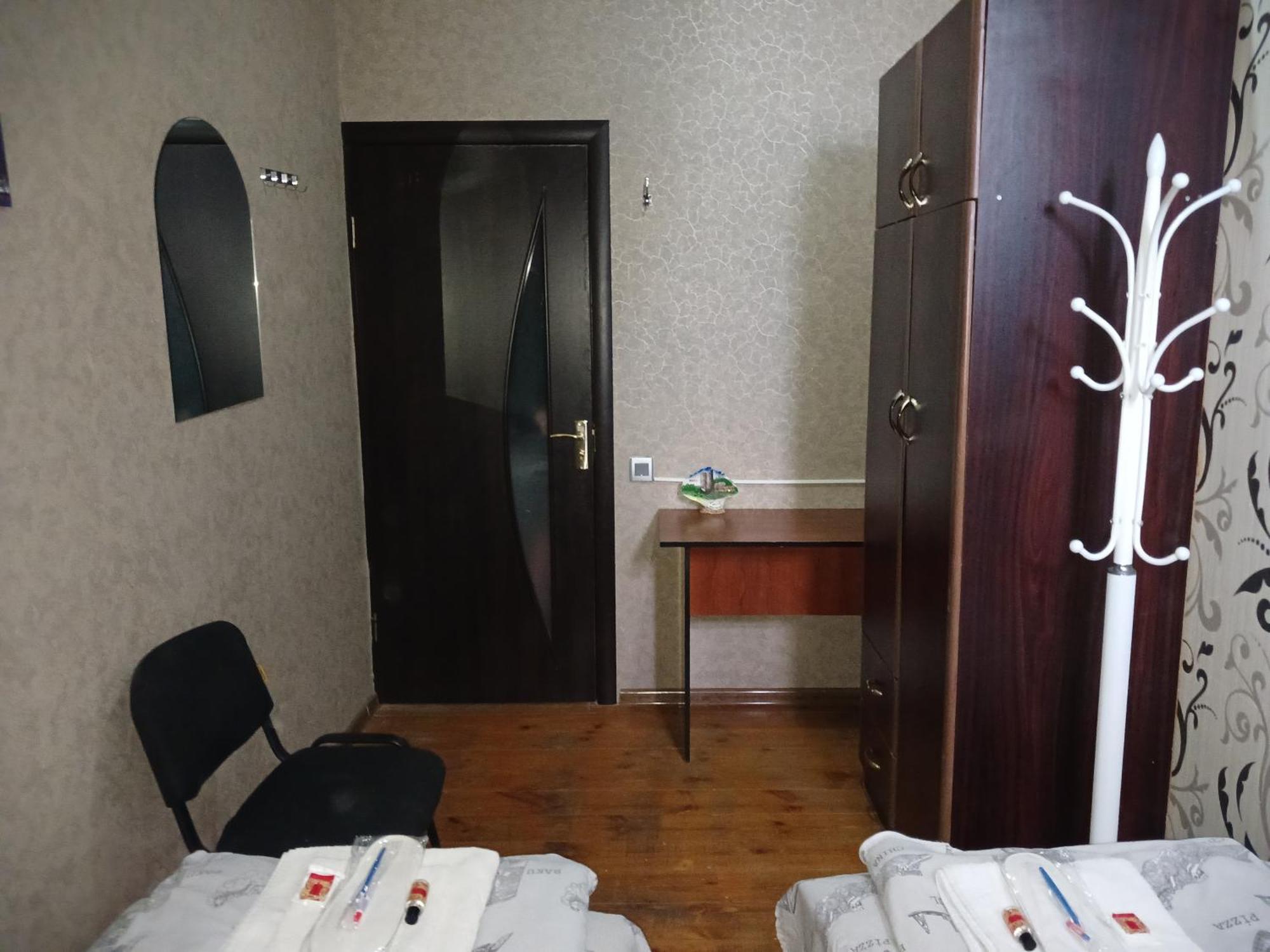 Cth-Baku-Hostel Exterior photo