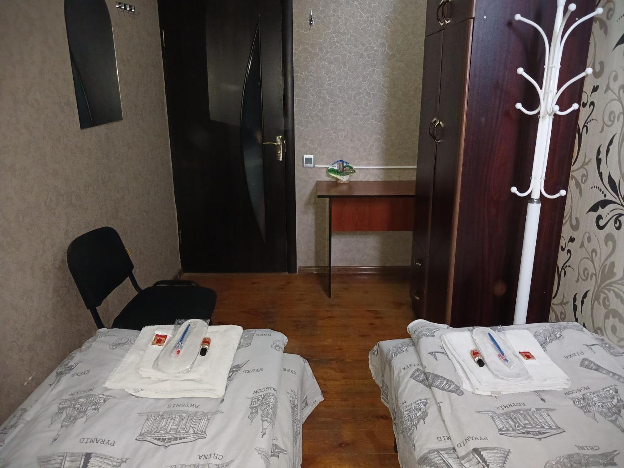 Cth-Baku-Hostel Exterior photo